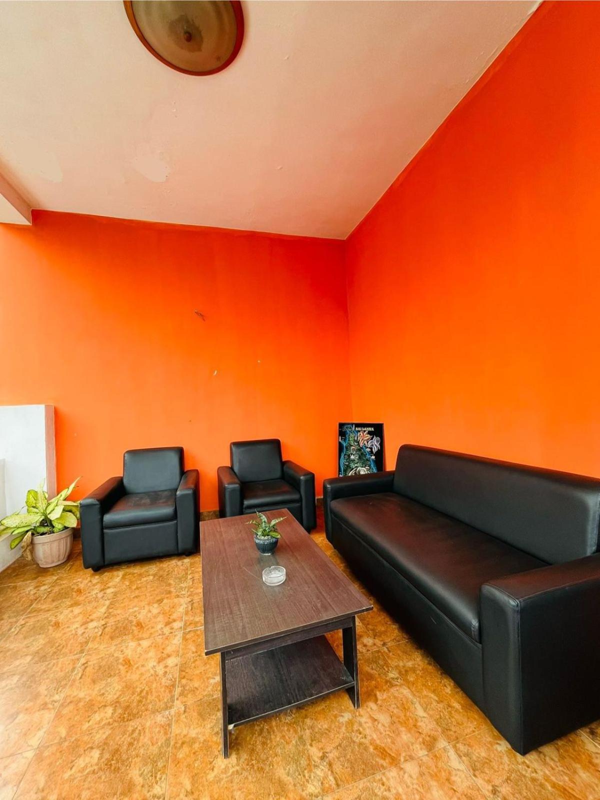 נגומבו Hotel Blue Bird מראה חיצוני תמונה